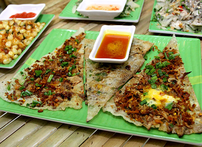 Sức hấp dẫn không thể chối từ của chiếc bánh tráng kẹp