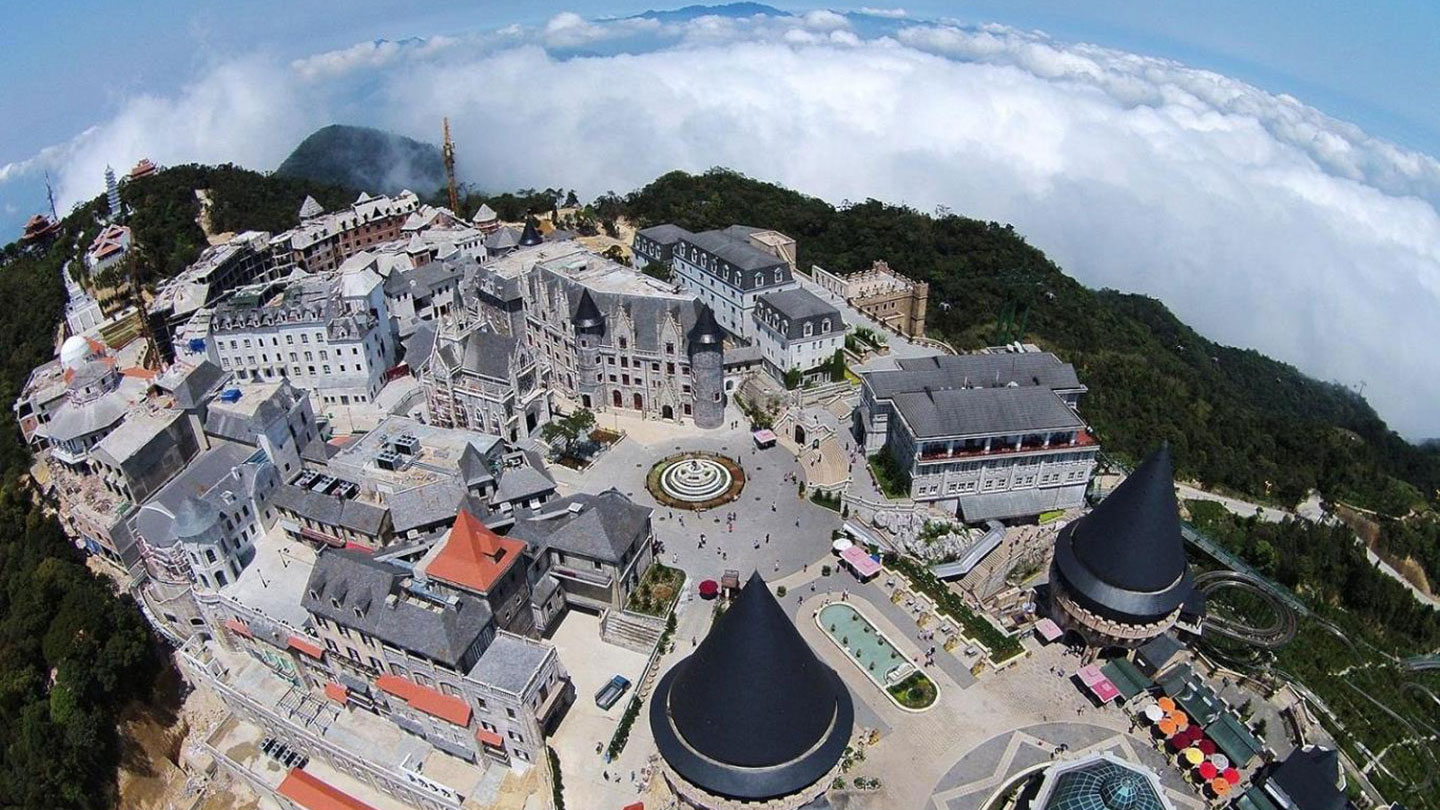 Bà Nà Hills - địa điểm du lịch được ví đẹp như tiên cảnh ở Đà Nẵng
