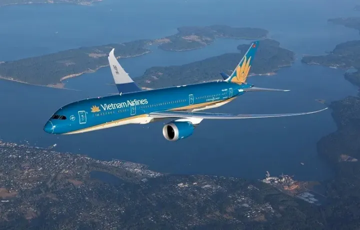 Máy bay Vietnam Airlines bay từ Hà Nội đến Vinh